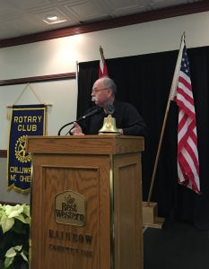 mike-weightman-from-icbc-road-safety-department-speaking-to-the-chilliwack-mt-cheam-rotary-club-on-the-dangers-of-distracted-driving-dec-2016